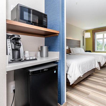Holiday Inn Express & Suites - Chilliwack East An Ihg Hotel Екстериор снимка