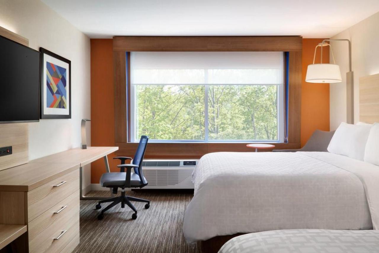 Holiday Inn Express & Suites - Chilliwack East An Ihg Hotel Екстериор снимка