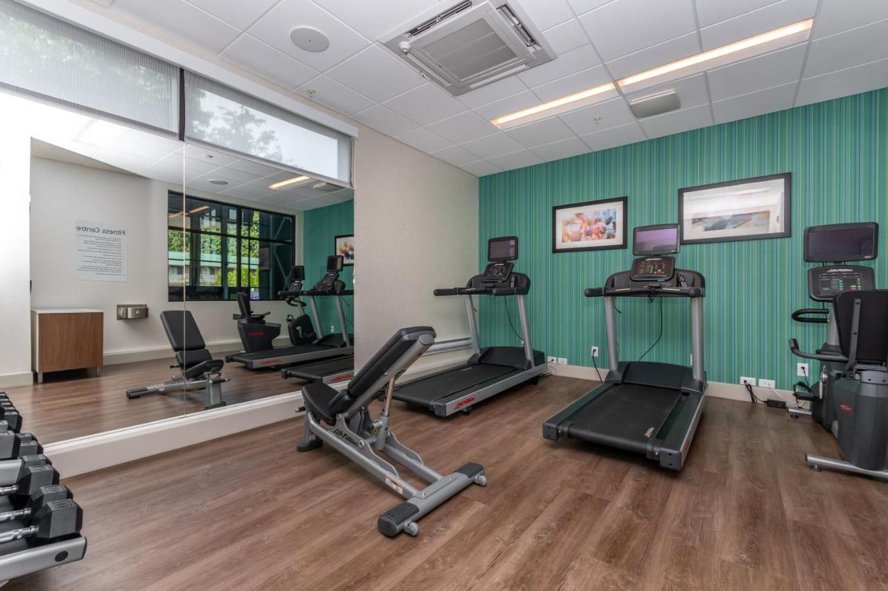 Holiday Inn Express & Suites - Chilliwack East An Ihg Hotel Екстериор снимка